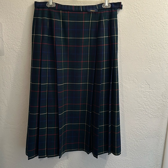 Pendleton Dresses & Skirts - Pendleton Signature Tartan Wool Pleated Skirt sz 14 petite Plaid